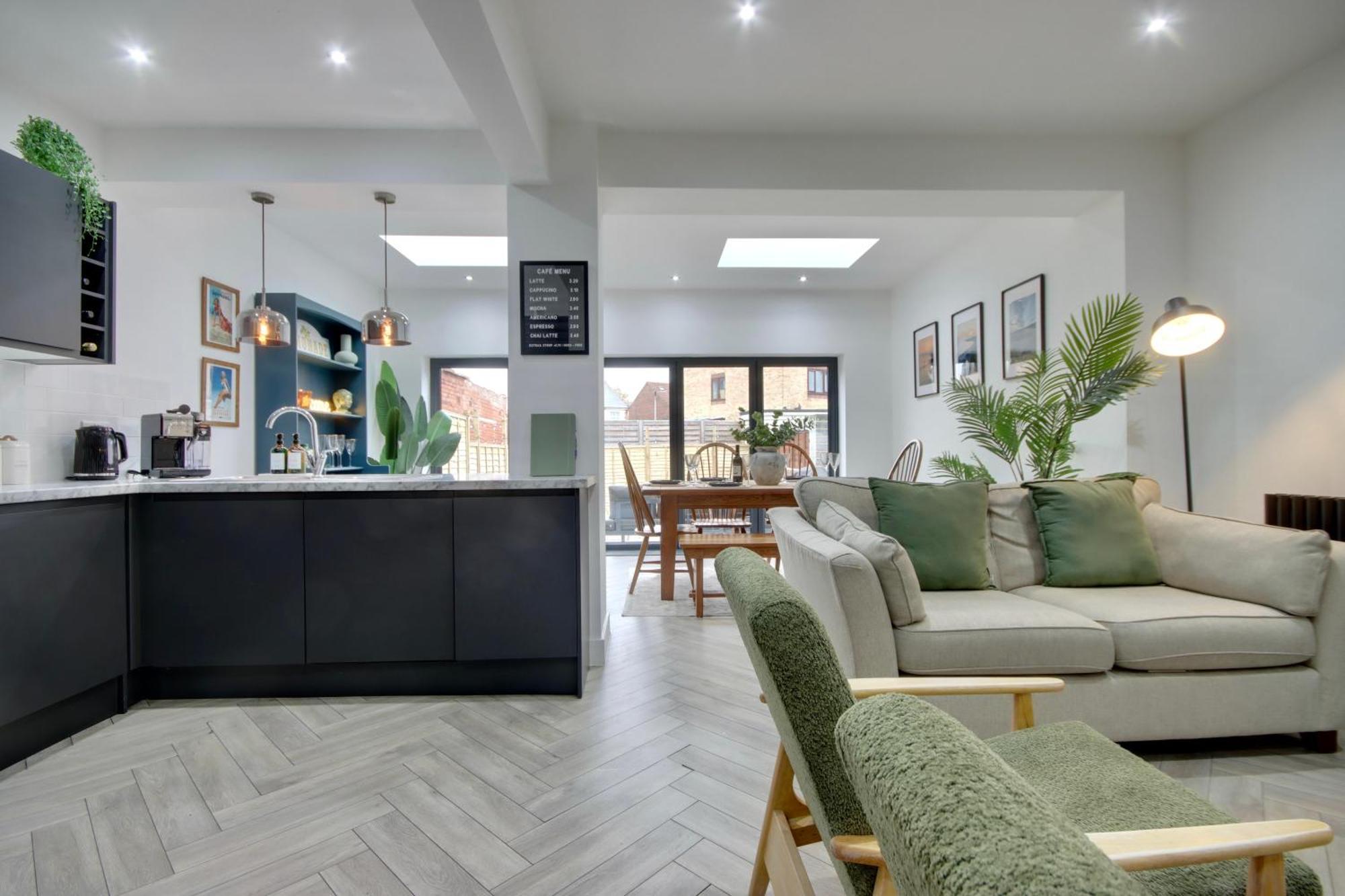 Clover Lodge Portsmouth Luxury Home With Off Road Free Parking Экстерьер фото